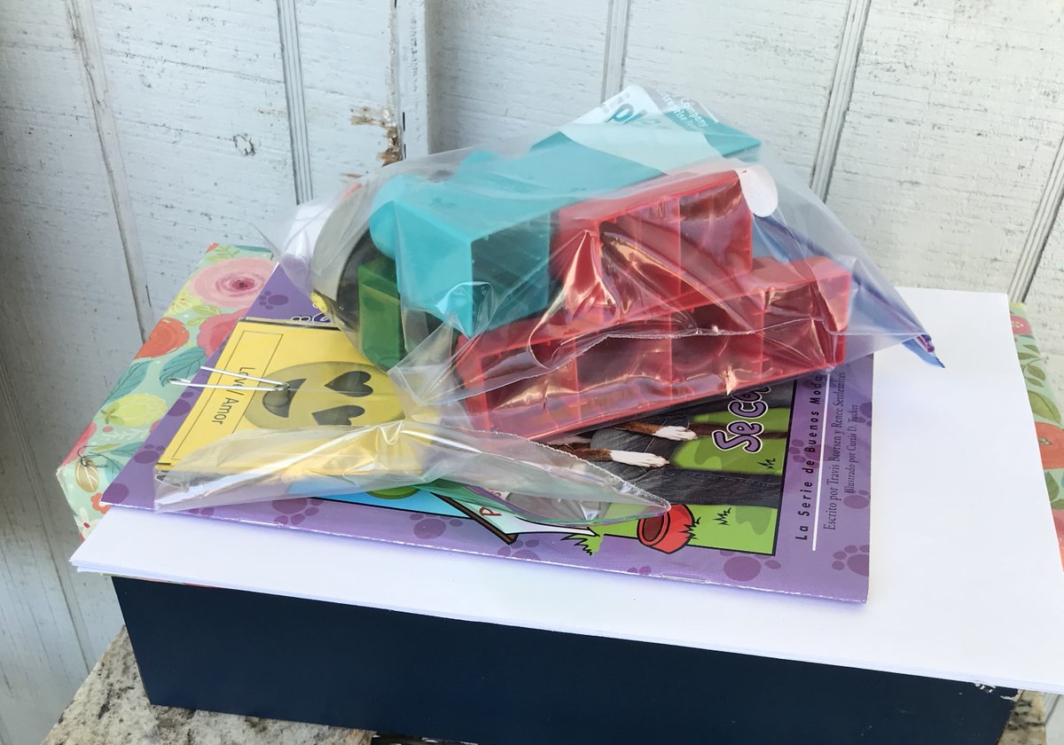 FASTcommunity's tweet photo. FAST partners supporting families! At @FamilyServiceSA, Team Members created packages with FAST Program materials and other resources that they dropped off at family homes, and continue to check in with parents weekly. How are you supporting your #FASTcommunity during this time? https://t.co/lWZxlZ3dbj