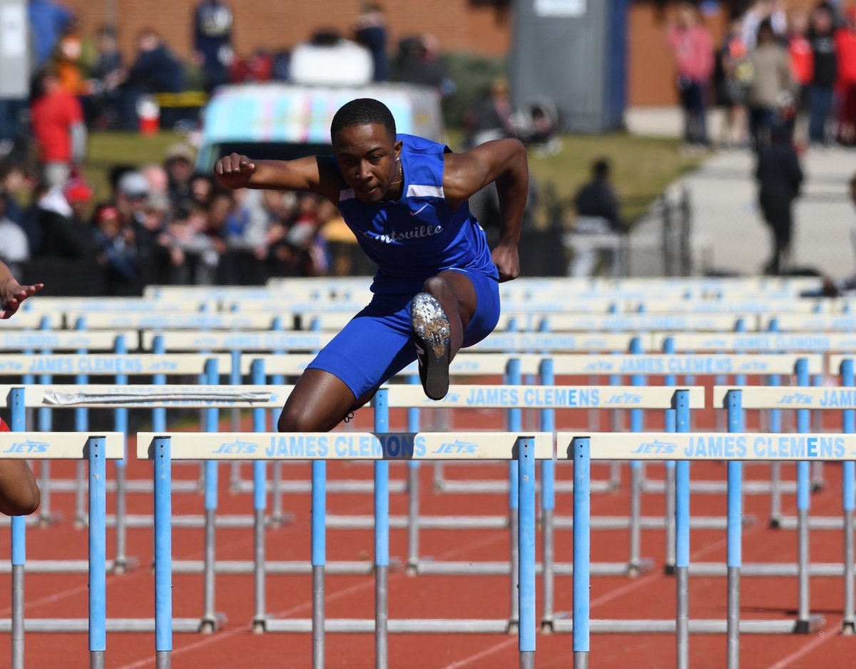 HHS Track and Field tweet media