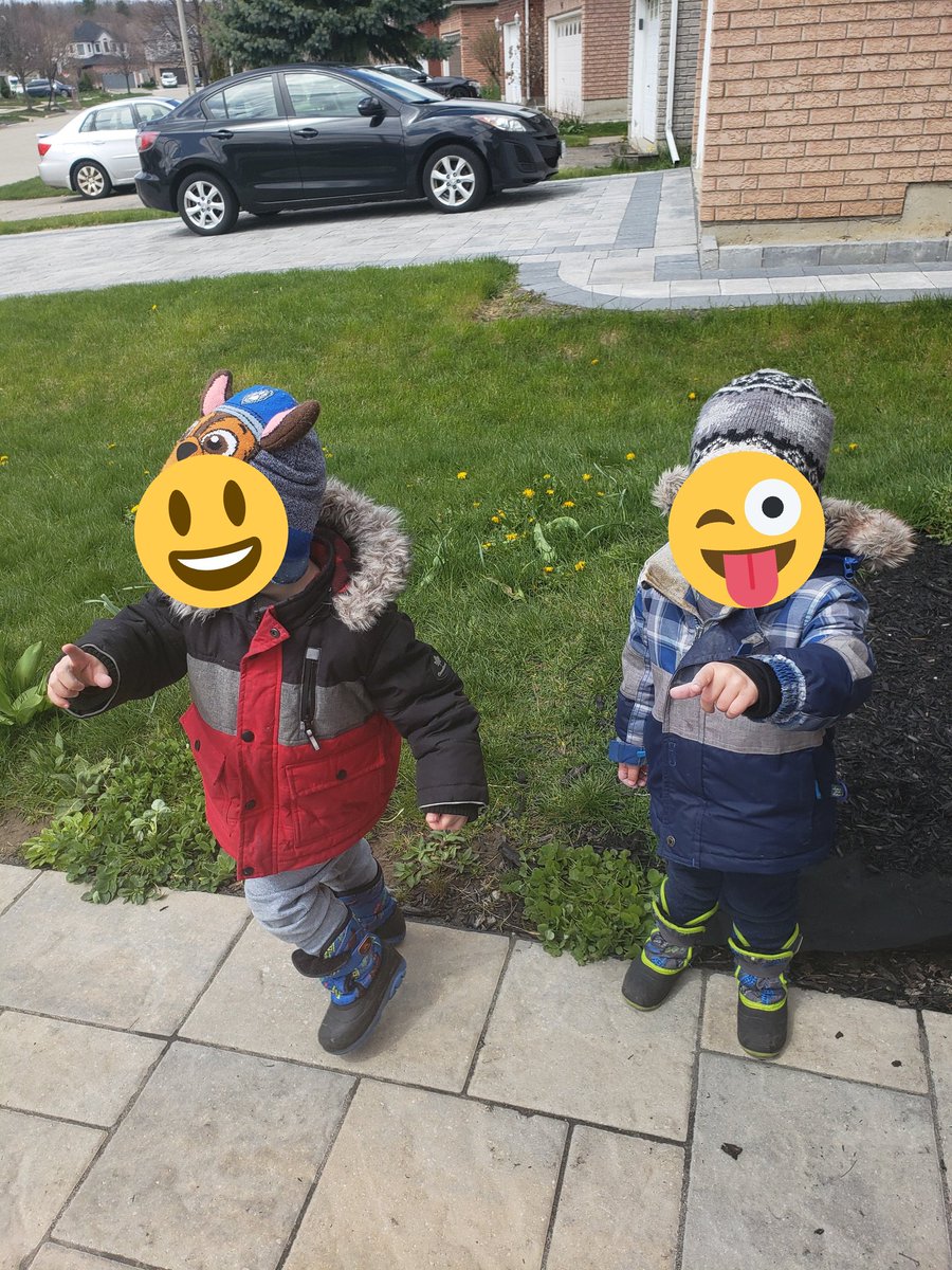 BrendonBarbs's tweet photo. A very captive audience for the @WaterlooWarbird flyover today! Thanks to the warbirds and front line staff and emergency workers! #kwawesome #ThankYou https://t.co/X38hxLgQ5r