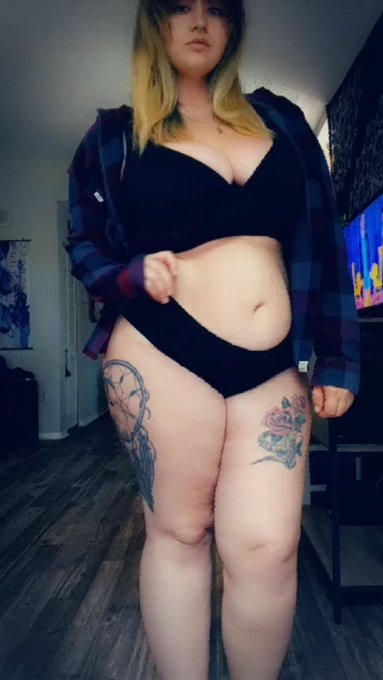 I'm online @chaturbate right now! https://t.co/siBpAZtf8J https://t.co/PfjTAs8PtK<a class="tags" href="/tag/chaturbate">@chaturbate</a>