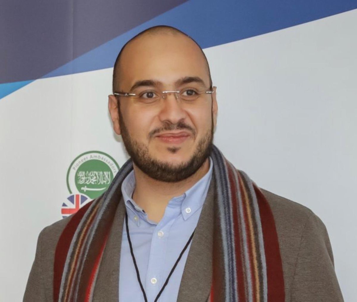 KSAreadingclub's tweet photo. تتقدم إدارة وأعضاء النادي السعودي في مدينة ريدنج بالتهنئة للدكتور عثمان بن خالد العمير @Othman_KO  بمناسبة حصوله على درجة الدكتوراة في تخصص الممارسة الصيدلية من جامعة ريدنج @UniofReading 

ألف مبروك التخرج ونتمنى له التوفيق والنجاح بحياته العملية ومنها للأعلى. 🎓👏 https://t.co/P5Dd26fxgJ