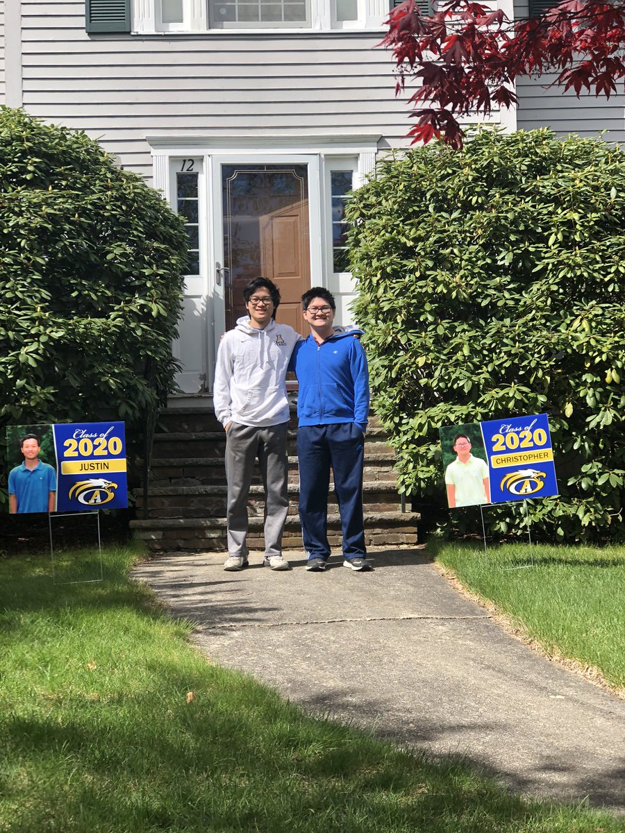 NursesAhs's tweet photo. What a fun morning delivering caps, gowns and lawn signs to our amazing seniors!!! 🎓 @Andover_HS @AndoverPS #AHSSeniorSurprise #ClassOf2020 #SeniorSpotlight https://t.co/TK5nCGZoWB