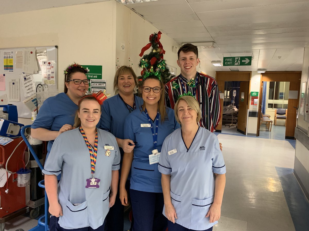 Happy international Nurses’ day 2020 from me and my colleagues in ENT ward 9 UHM - currently a covid-19 ward. All you nurses out there, really are the best. #InternationalNursesDay2020 #ScotNurses2020 #IND2020 🌈💗💛