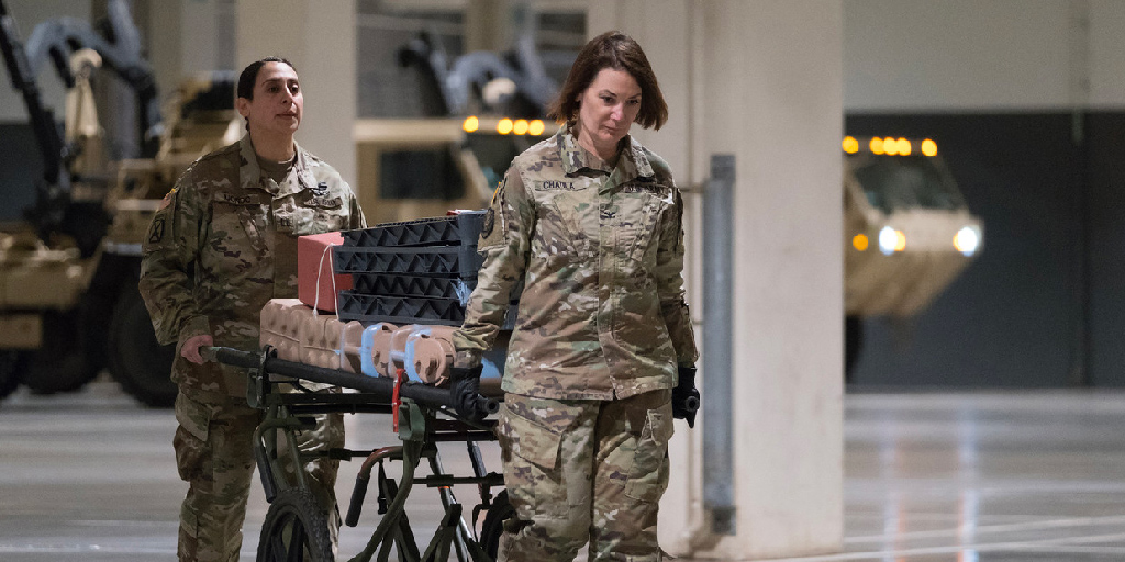 DHAConnected's tweet photo. Thousands of military #nurses are working worldwide in field hospitals to help fight against #COVID19. #MHSNurses https://t.co/HCnKbX2dOm https://t.co/yAW0e11Q0y