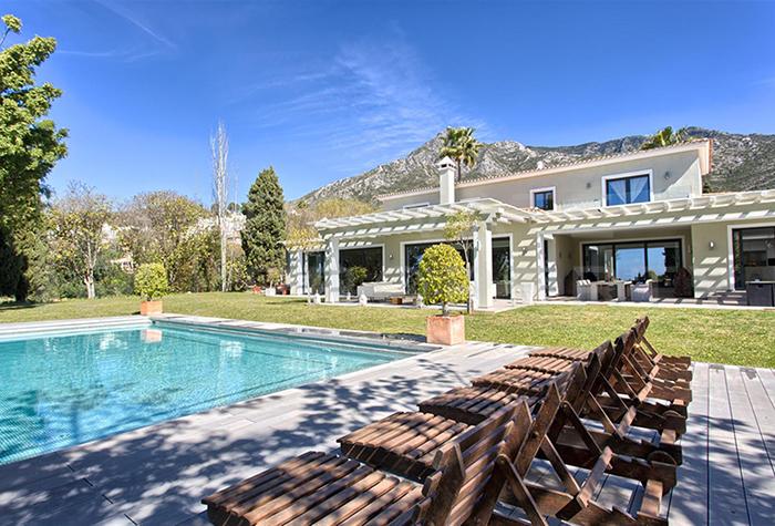 PropMarbella's tweet photo. Villa for sale in Marbella Hill Club, #Marbella

✔️6 En-suite Bedrooms
✔️Sought After Community
✔️5 Minutes to the Beach
✔️Large Mature Garden

Info: https://t.co/4rcjUrx0uy https://t.co/UUsYcQDJi6