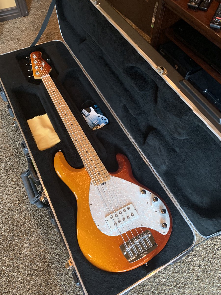 AndyBaxterBass's tweet photo. **Coming Soon** EB Music Man SR5 in Autumn Red Sunrise with matching headstock #musicman #Stingray5 https://t.co/u7rWyWR9R4
