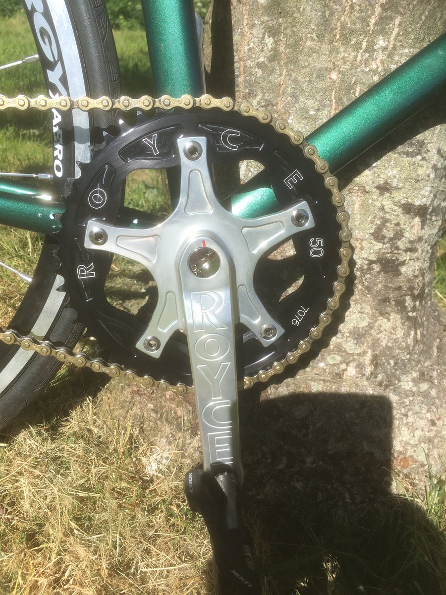 stuart_fixed's tweet photo. Many thanks to Cliff @Royce UK for the help sorting out the fixed TT bike. Shorter cranks, shorter axle to align rear sprocket and now runs smooth.#fixedgear #biggear #maxHR @thejensie @MickMikelt @prendas @Francis_Cade @ChrisBradley45 @daniellloyd1 https://t.co/t0kufSygX2