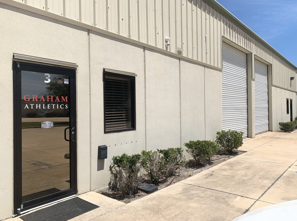 grahamathletic's tweet photo. New location! 📍🇺🇸 #grahamathletics #gymfloor #florida https://t.co/LDLX8bYyPr