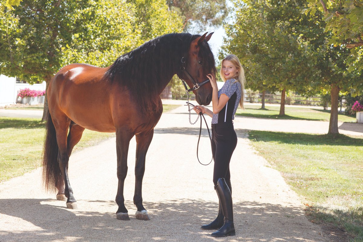 GoodeRiderGals's tweet photo. "The secret of great style is to feel good in what you wear." - Ines de La Fressange
.
Our Supreme breech is so flattering it can feel like you've lost 5 pounds when you put it on. Shop the look here: https://t.co/HatqgNrV8p
.
#GoodeRider #EquestrianStyle #SpringFashion #Horses https://t.co/FcU9bKWEJr