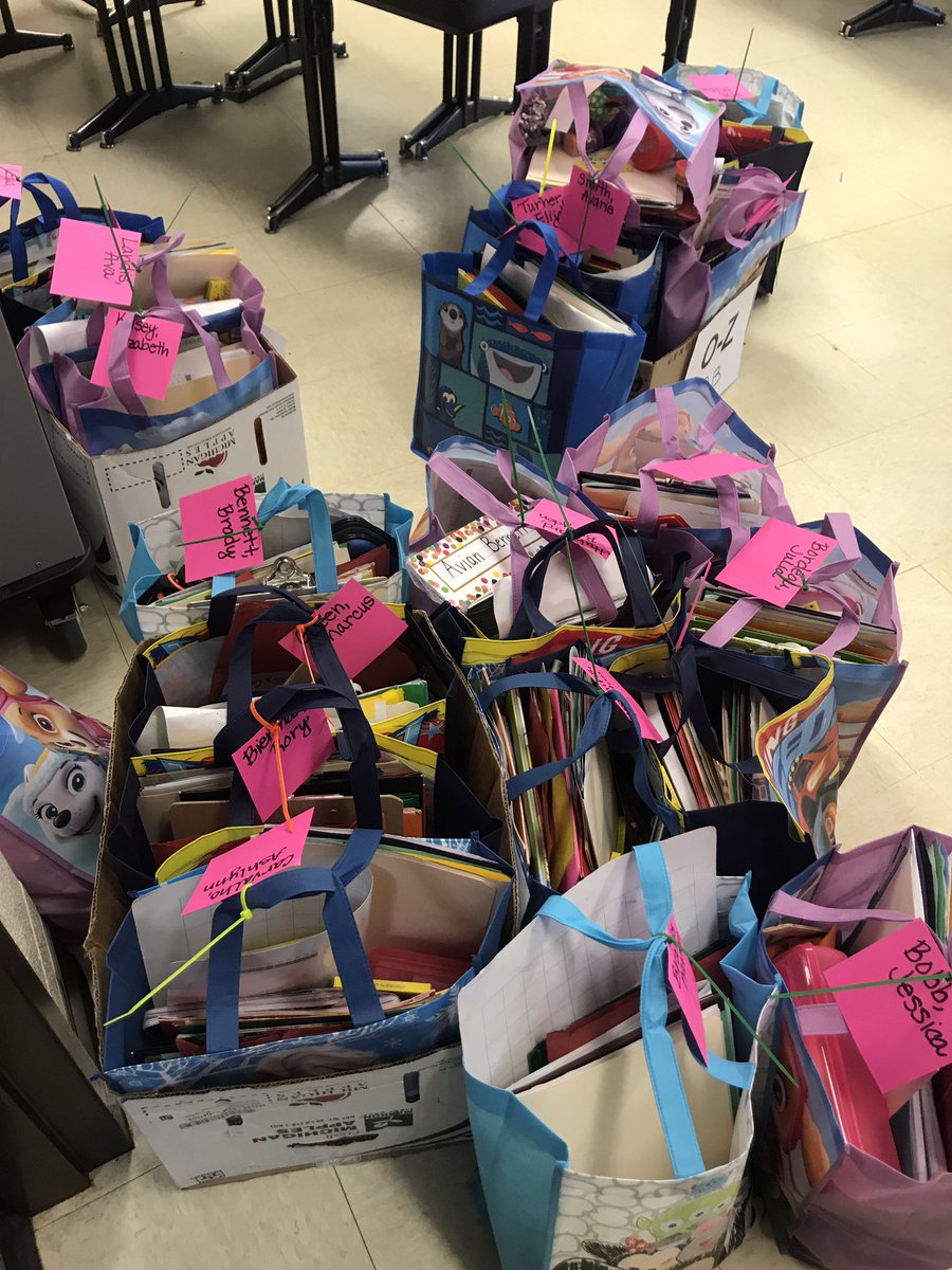 SyringDragons's tweet photo. Packing up student belongings to return next week - see our newsletter for the schedule of when to come get belongings! @swartz_creek https://t.co/rWQZldqncf