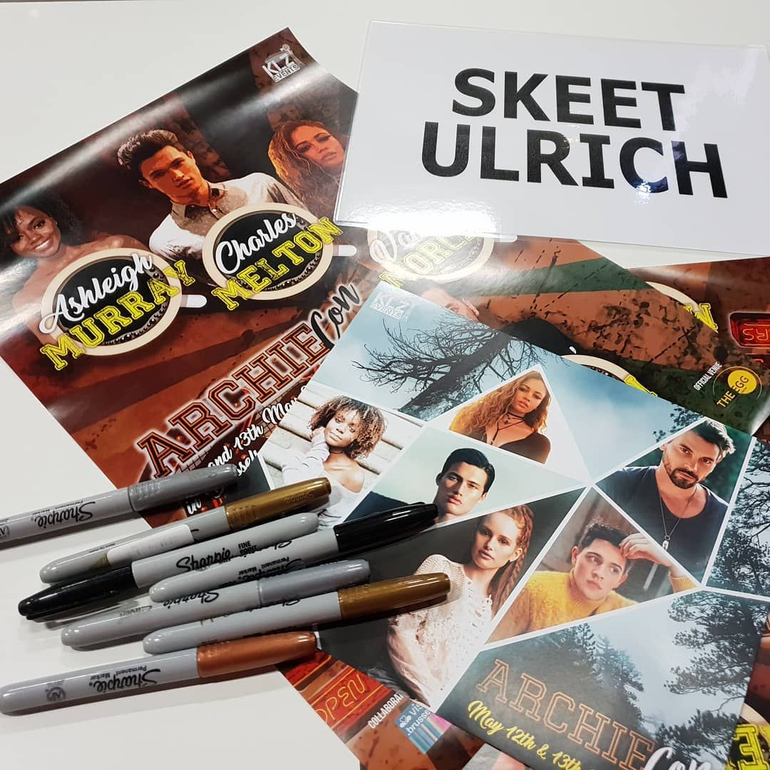 KLZ_Events's tweet photo. #memories
Two years ago today we celebrated the 1st edition of #archiecon in #Brussels! ☺ Had you been there? Which was your experience with the cast of #Riverdale? @archie_con https://t.co/jWljYBI8cE