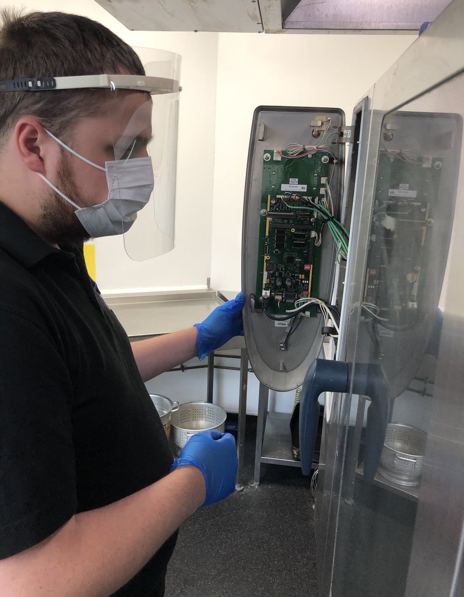 adventcatering's tweet photo. Ensuring our team are kept as safe as possible and delivering that well needed service to the more vulnerable sectors. Call 0121 769 2002 for any of your commercial equipment needs! https://t.co/f4wx9oka2P