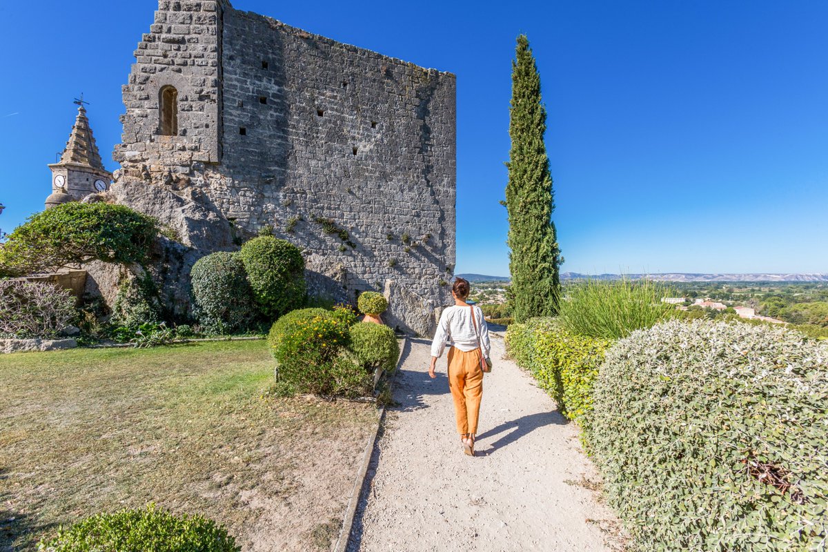 #CetEteJeVisiteLaFrance Un hashtag pour redécouvrir les monuments français et soutenir le #tourisme et le #patrimoine. 🏰 Chez <a href="/Pierre_vacances/">Pierre & Vacances</a>, faisons plus ensemble pour le #Territoire ! Ne l'oublions pas, la France est riche d'un patrimoine historique &amp; culturel exceptionnel !