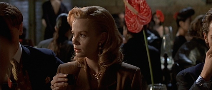 Samantha Mathis is now 50 years old, happy birthday! Do you know this movie? 5 min to answer! 