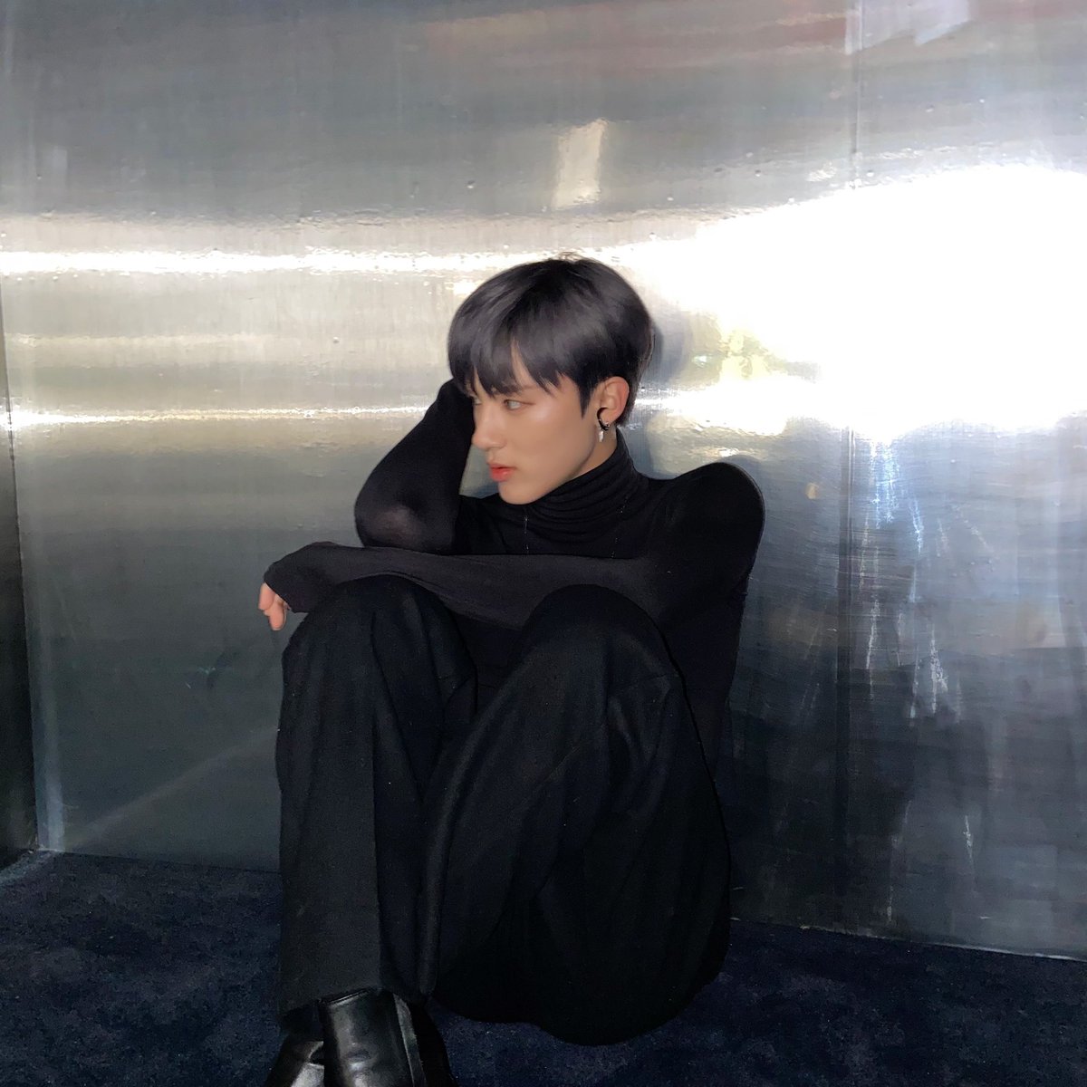 THEBOYZ エリック Ed6hpKWVAAAY7wJ.jpg