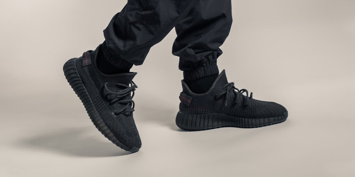 yeezy 350 v2 black twitter