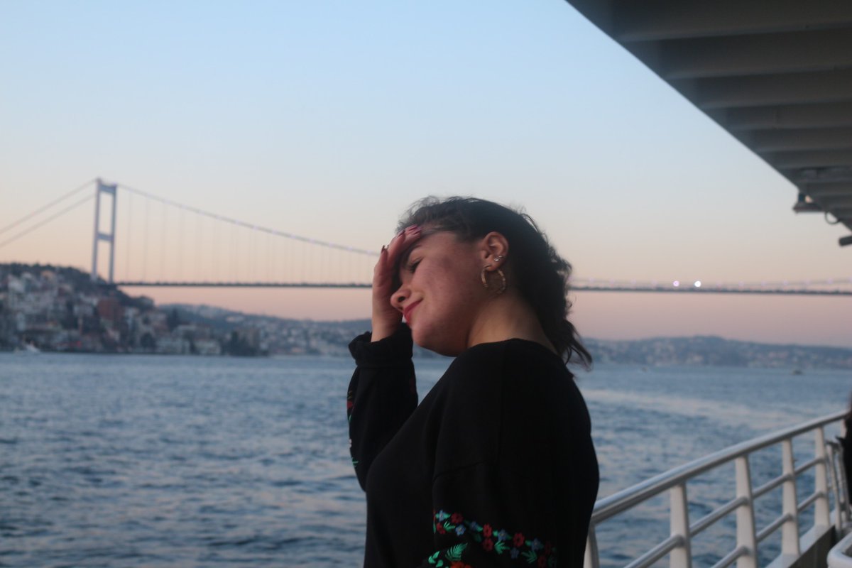 itsme1pek's tweet photo. #sunsetappreciationpost
gün batımını, saçlarımı uçuşturan rüzgarı, boğazı çoook özledim, gerçekten çok özledim! https://t.co/ELmAbkghx8