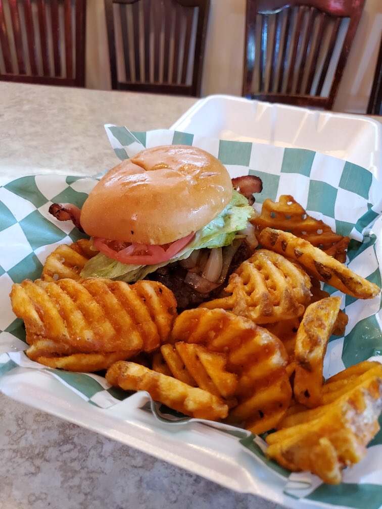 TheNOOK_RanHam's tweet photo. First order in 8 weeks and it feels sooooo good! Take out hours are 11 am to 9 pm Monday thru Sunday. Call 651-698-4347 or visit https://t.co/KpuZPM8eZ6 to place an online order! https://t.co/geo7tzss6T