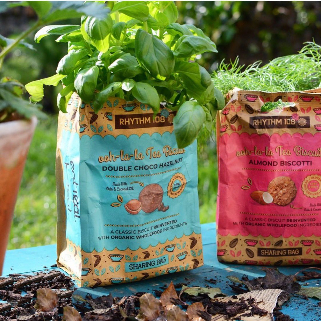 ShopicalPi2Life's tweet image. Not only are @Rhythm108 snacks cruelty-free &amp;amp; delicious, it turns out their sharing bags are also compostable 🍃