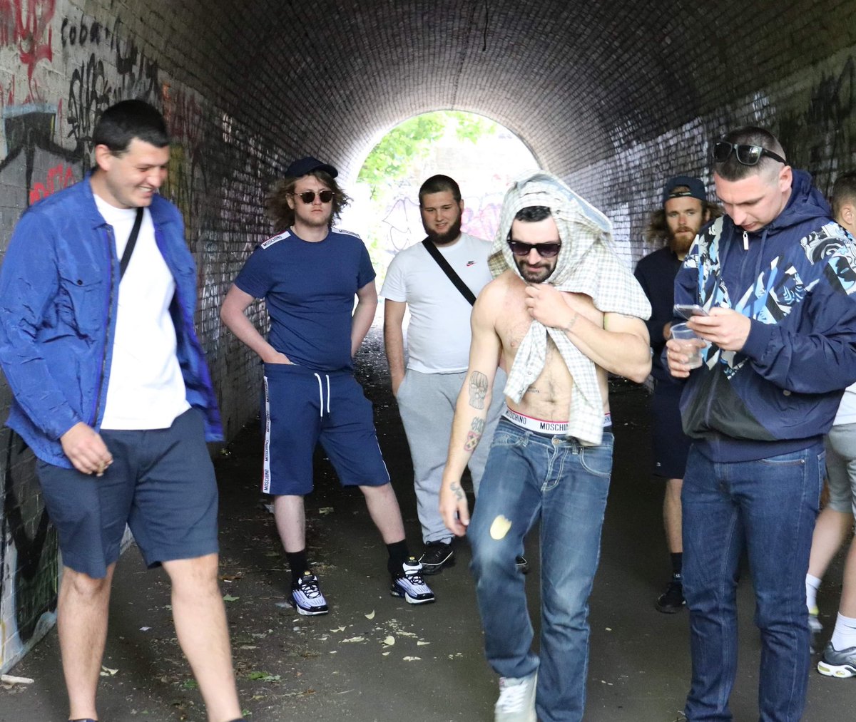 TopClassUK's tweet photo. Weekend video shoot filming Gwaa! #topclassent https://t.co/tCZ452aDNx