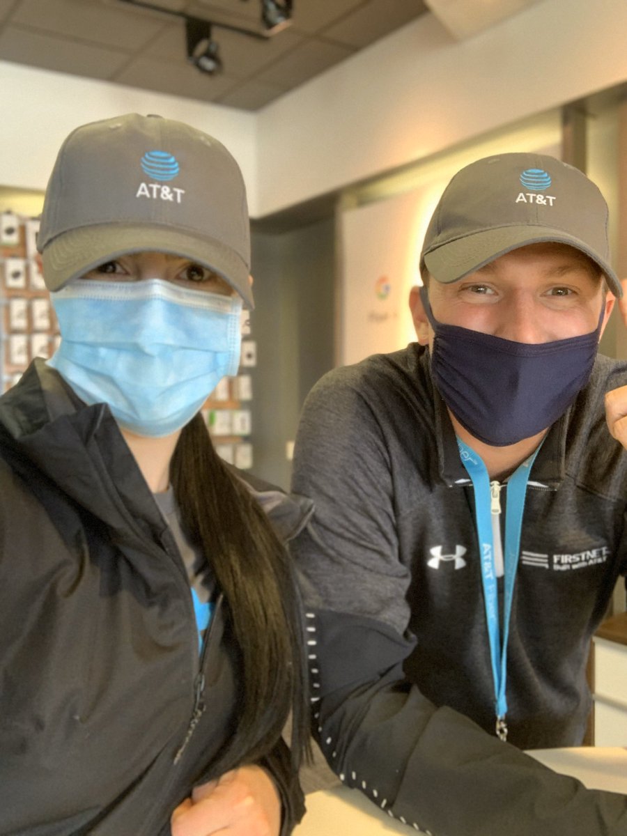 AT&T State Street Store tweet media