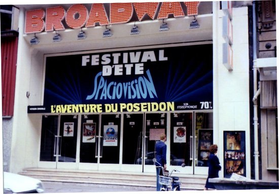 LIrjawski's tweet photo. @Cary_Elwes @DennisHopper @iamfonda This film with Jon Voight and Robert Duvall could not find a french release since months.. They knew as it had been the case for 'Easy Rider' that it would be very well screened with the SpacioVision w/3-D visual effect without glasses and sensurround set up by my uncle, as well. https://t.co/2m3D9BnWKz