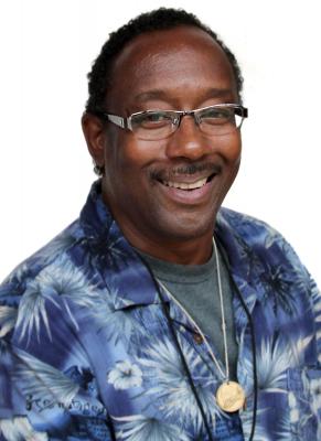 RealChangeNews's tweet photo. Real Change vendors are feeling the effects of the COVID-19 pandemic. Without papers to sell, vendors are without a regular income. You can help our community members, like Glenn Coles, directly! Click here to support you vendor: https://t.co/2DstNf4lYS https://t.co/hRNbS6AOyI