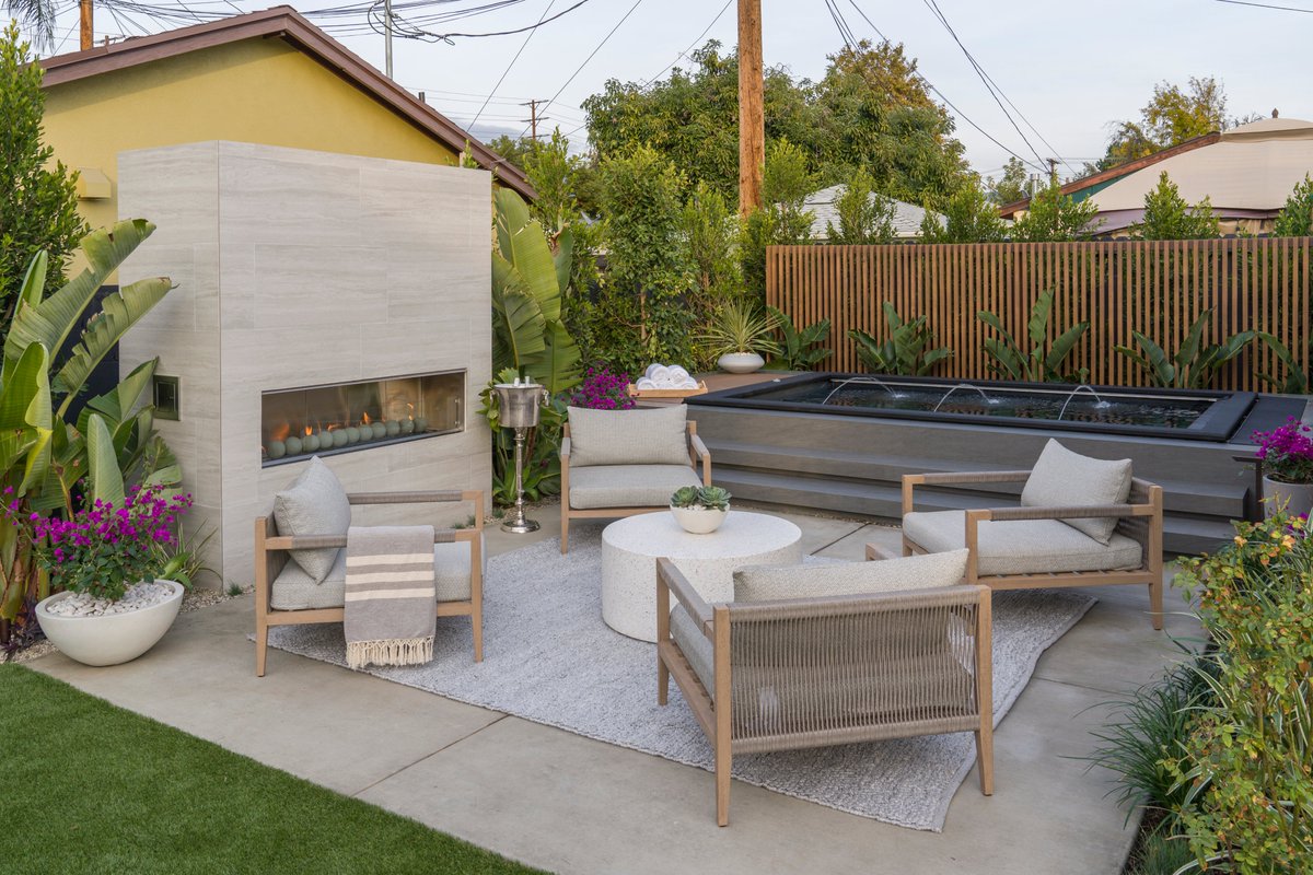 Jonathan Silver Scott tweet media