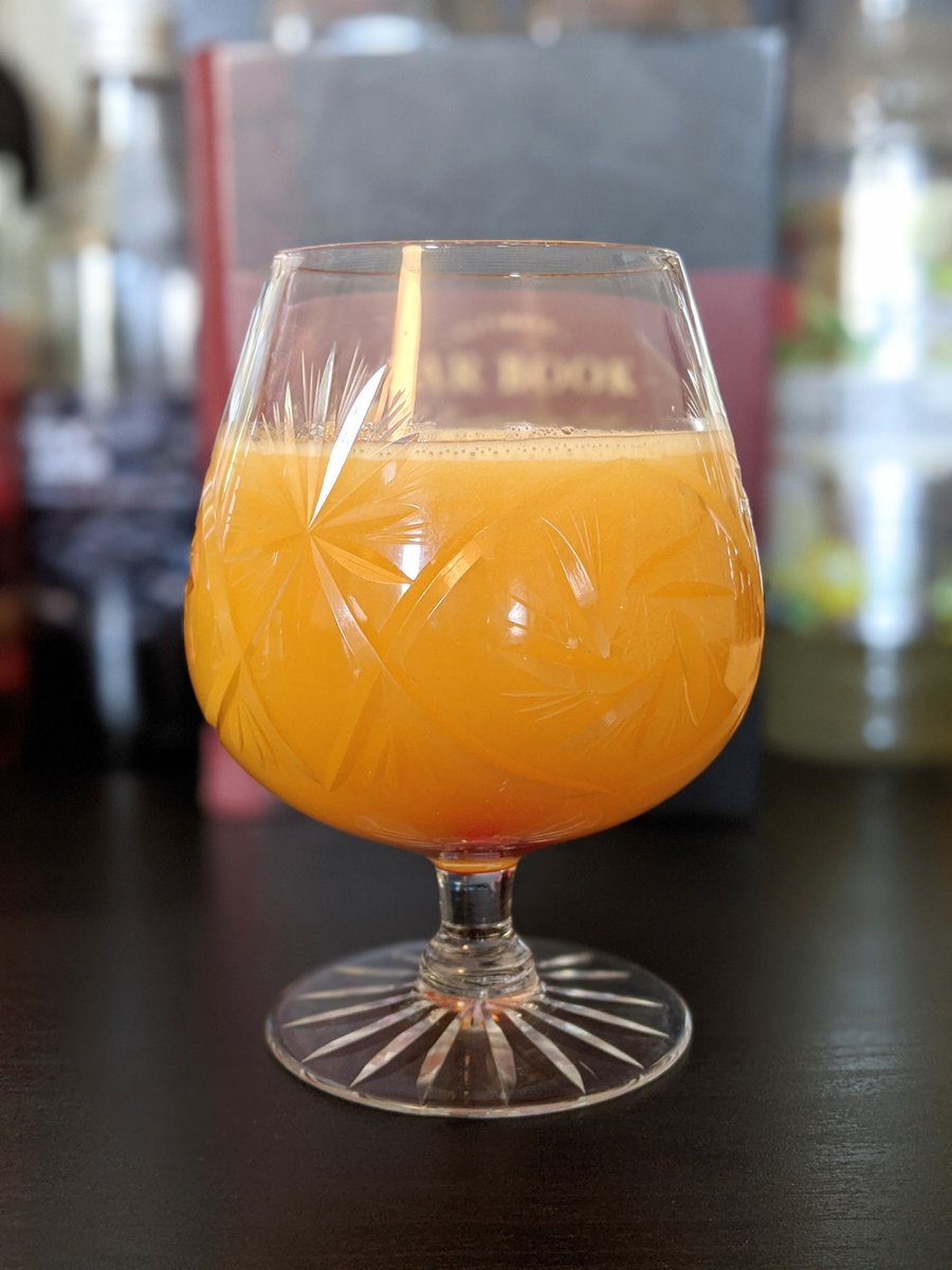 GeekandTonic's tweet photo. NEW POST! The Desert Healer mixes gin, cherry brandy, orange juice and ginger beer to make a magically cheerful cocktail, full of wonder and the promise of a sunnier tomorrow. Interested? Head on over to https://t.co/xpVjdzFJeX to read more! 🥳☀️

#cocktailsathome #cocktails #gin https://t.co/m4aa3jdAub