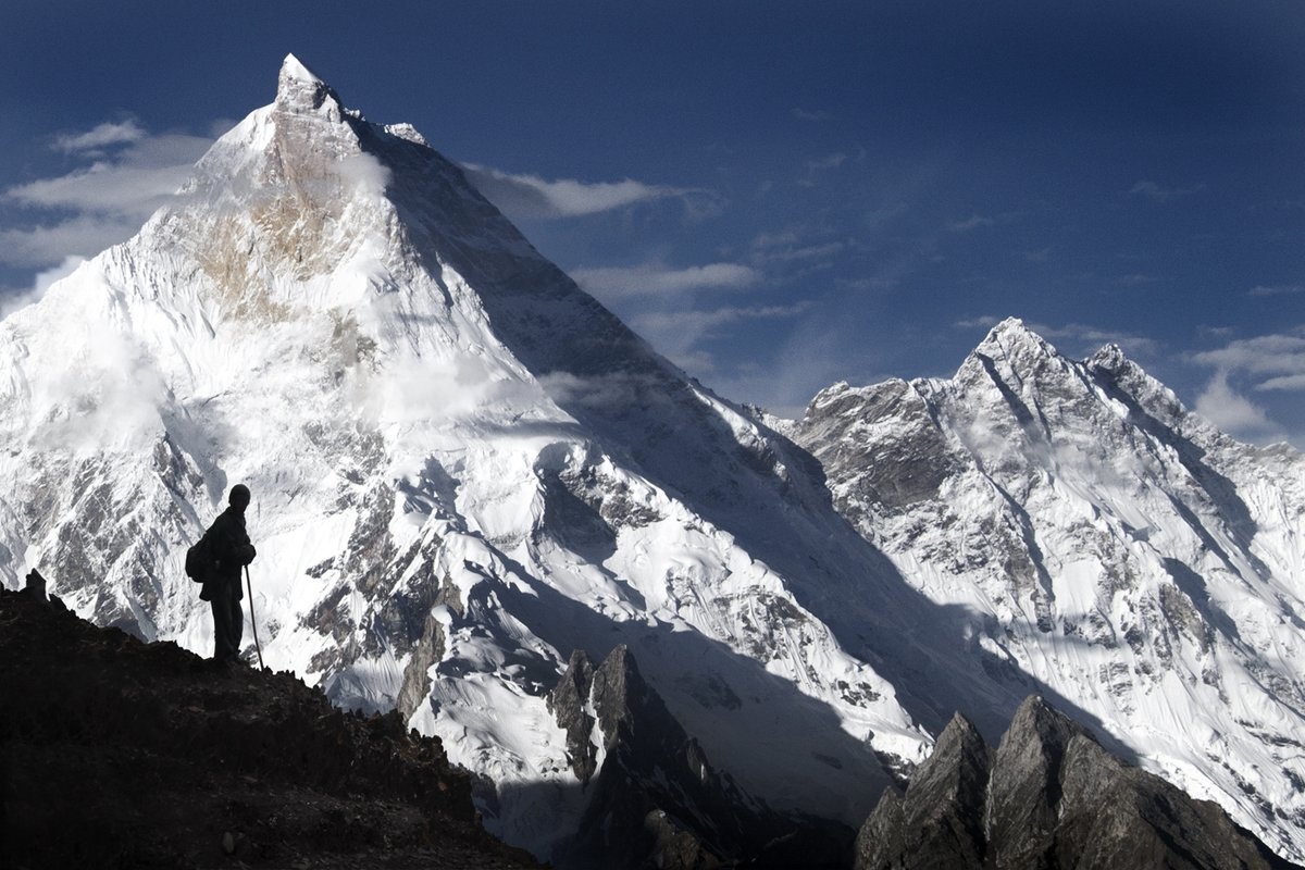 Masherbrum. Pakistan.

#YourShotPhotographer #nikon #altamontaña #landscapephotography #travelphotography #roamtheplanet #beautifuldestinations #EarthCapture #BBCTravel #explorehimalayas #topworldpix #mountainplanet #bridgedalesocks #natgeofineart #smellofthemountain