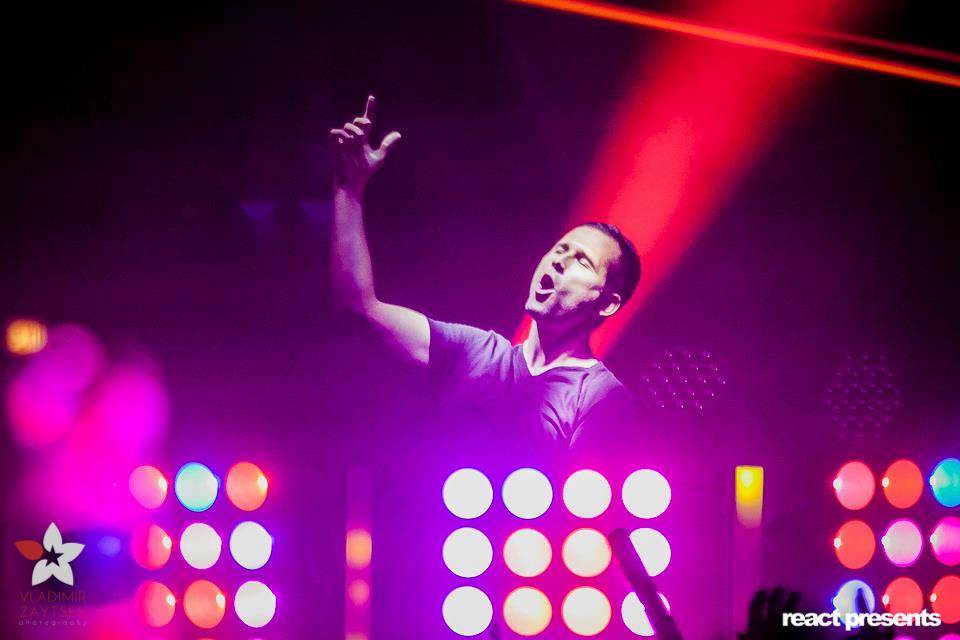 reactpresents's tweet photo. Wow that crazy night 😍 #TB : @kaskade at Navy Pier and afterparty at The MID 2013 🌟 📸: Vladimir Zaytsev
.
#reactpresents #kaskade #navypier #chicago https://t.co/UvfDfOvPpx