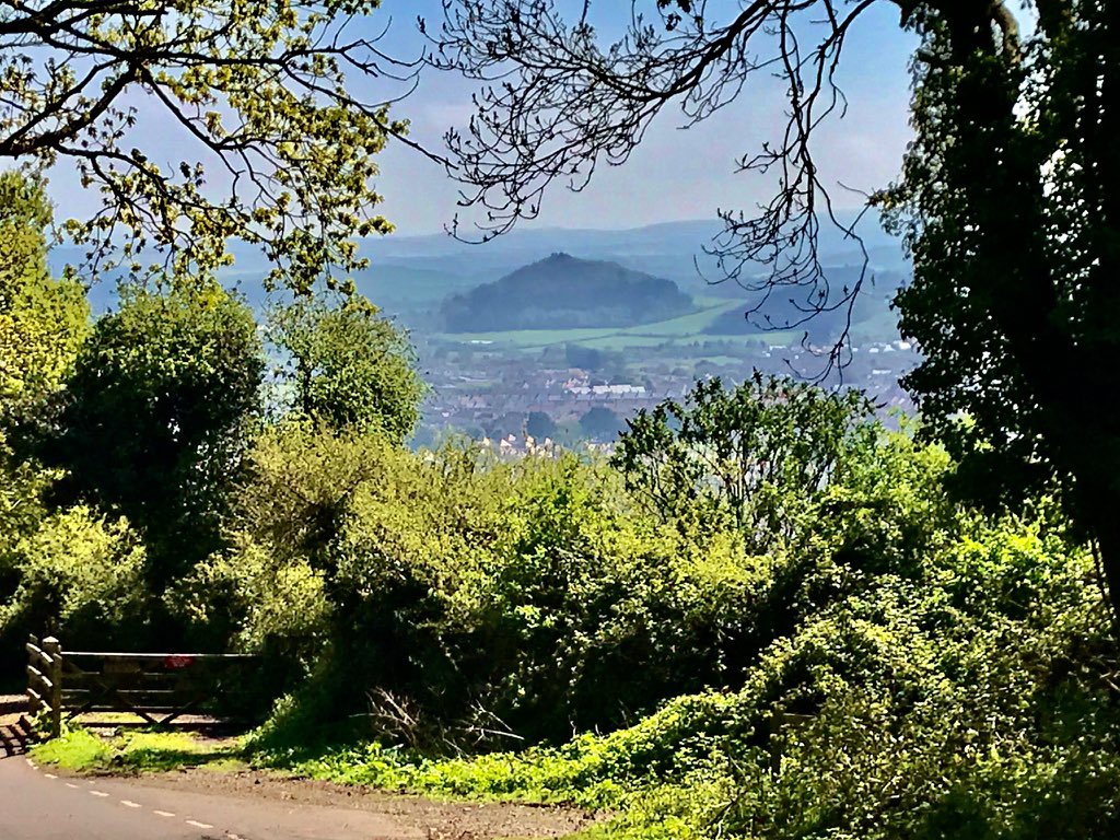 MarstonLodge's tweet photo. Happy #SomersetDay! Such a pleasure to live in this beautiful part of the world, where #coast &amp; #country meet in perfect harmony. https://t.co/X9nMWQ43uy