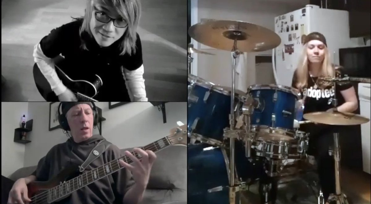 Wanna see what happens to us in quarantine? ♡ #QuarantineWatchParty #NowPlaying !  》》》
m.facebook.com/story.php?stor…