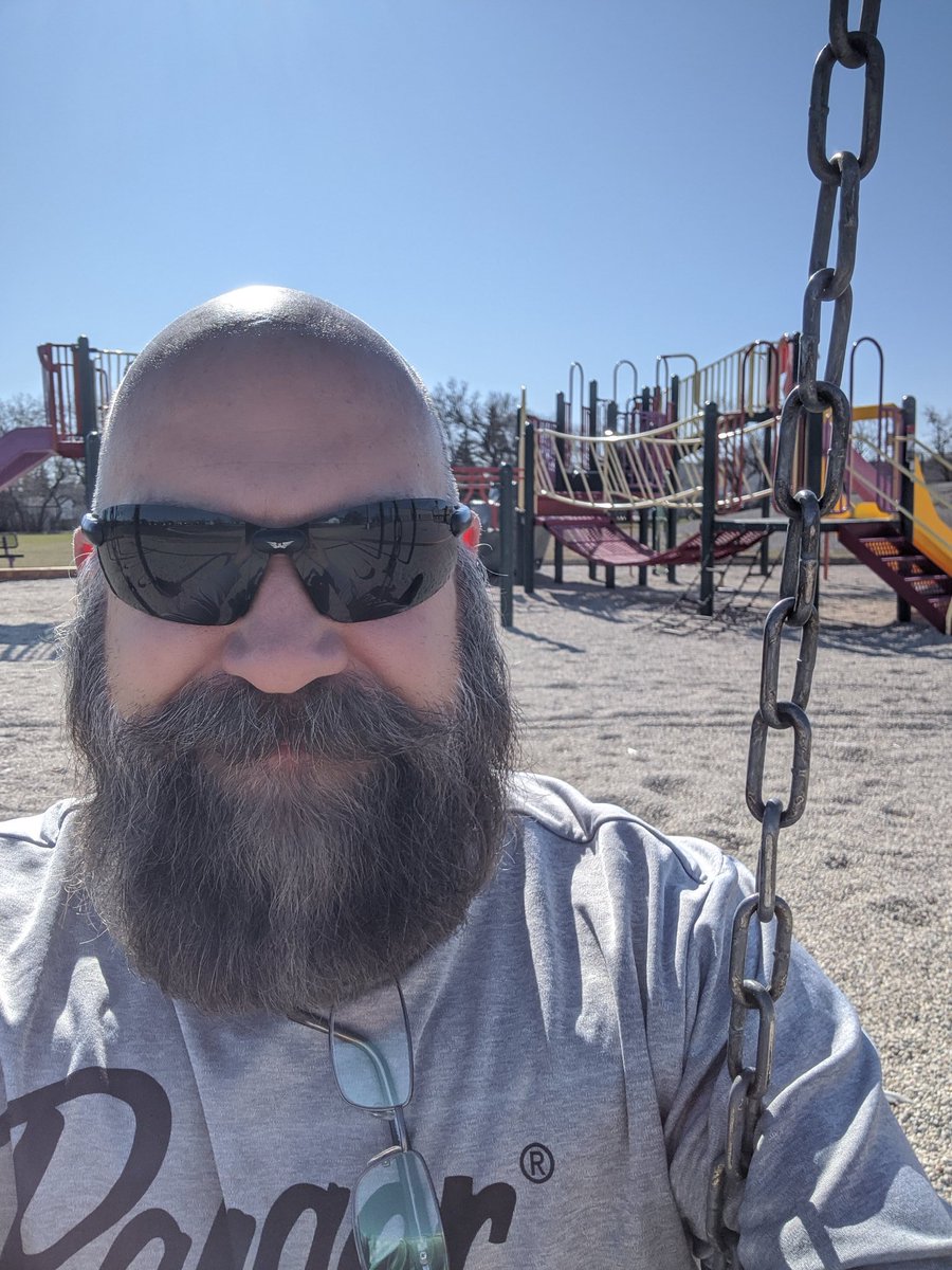 JACuddy's tweet photo. The school playground is open to the public with a warning and some recommendations. #jacuddy https://t.co/gVvODyFGy6