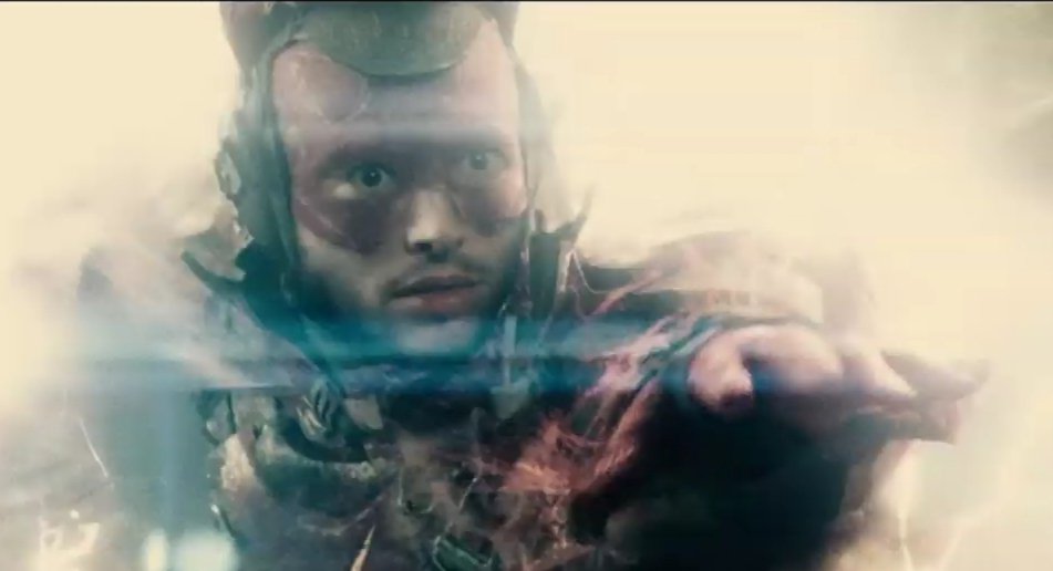 matiasalexandre's tweet photo. This scene from #BatmanvSuperman with #Flash warning #Batman about the future, can have hints that the #ScarletSpeedster will live like a fugitive in the future, #LoisLane is the key because she is in the #MobiusChair! #Flash have beard, no more home. https://t.co/ys87LMKNRK