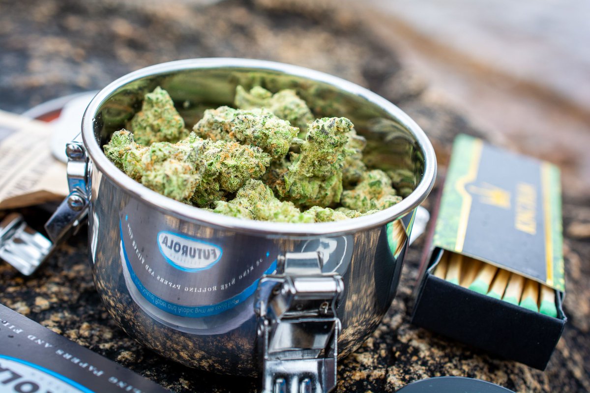 litlucidpodcast's tweet photo. Are you storing your cannabis properly? You can "SAVE THE TERPS" with this #BOVEDAChallenge Pack! @BovedaCannabis
ENTER TO WIN via Lit & Lucid's Instagram Page!
Winners will be announced on Friday May 15th! *Cannabis not included ๐
#SaveTheTerps #WhatsInMyWeed https://t.co/y4iEwas8Tc