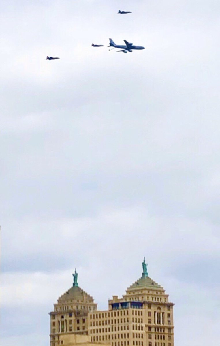 StepOutBFLO's tweet photo. Some photos from today’s flyover honoring Western New York healthcare workers 💙

#hashtagstepoutbuffalo 📷: @914arw / buffalo366 / @djanker / lynd521 https://t.co/AlhikLY5u7