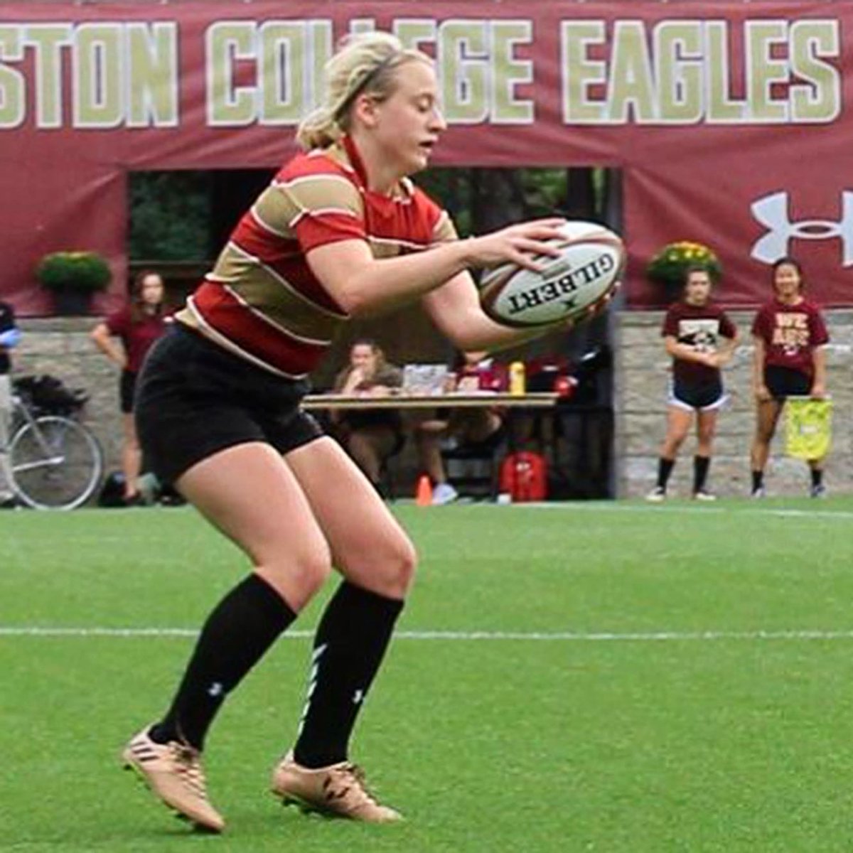 BCClubSports's tweet image. Despite coming to the heights with no prior experience playing rugby🏉, Maddie Reed quickly learned the sport and made an impact on the Women's Rugby team which is why she's being featured as today's #SeniorSpotlight