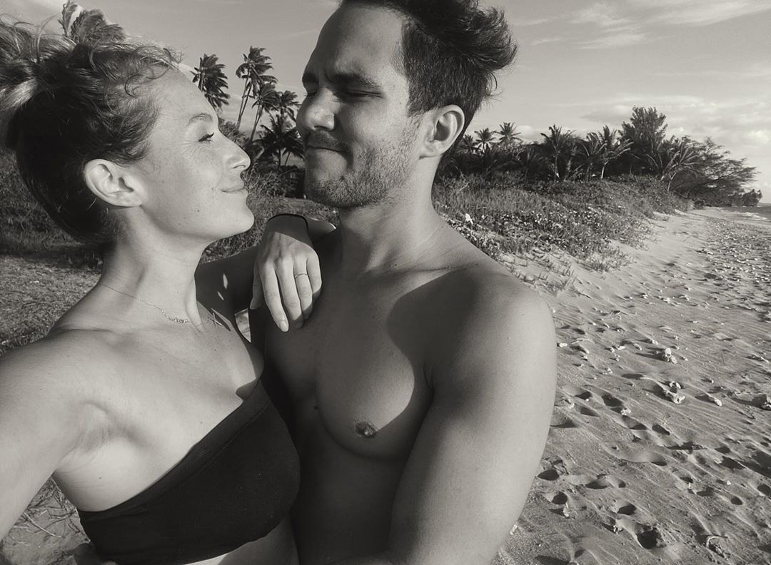 CarlosPenaVBR's tweet photo. Nós amamos um casal! 🥰🖤
-
#Carlexa #CarlosPenaVega #AlexaPenaVega https://t.co/Dkppurs2Zp