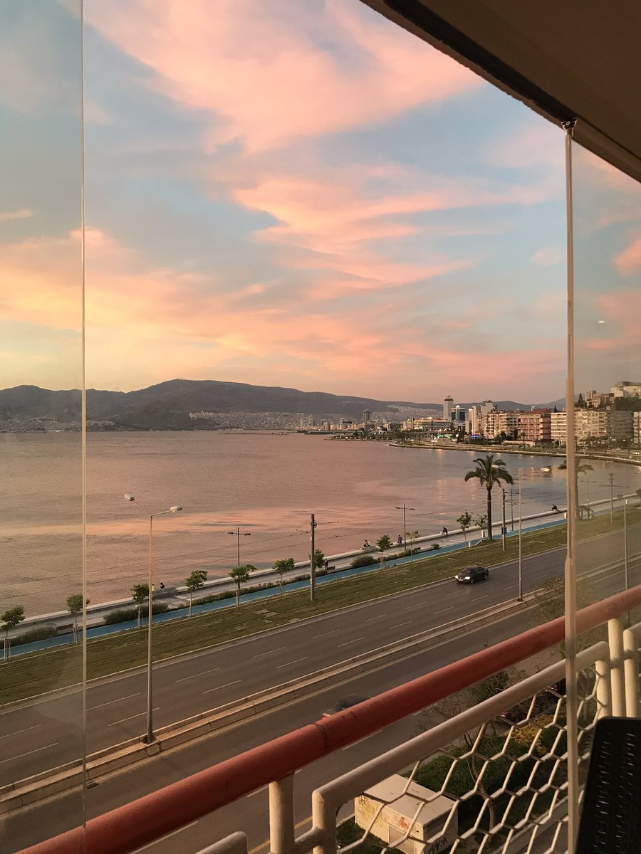 aslinerde's tweet photo. No filter yes günbatımı https://t.co/EPIqLh3ifd