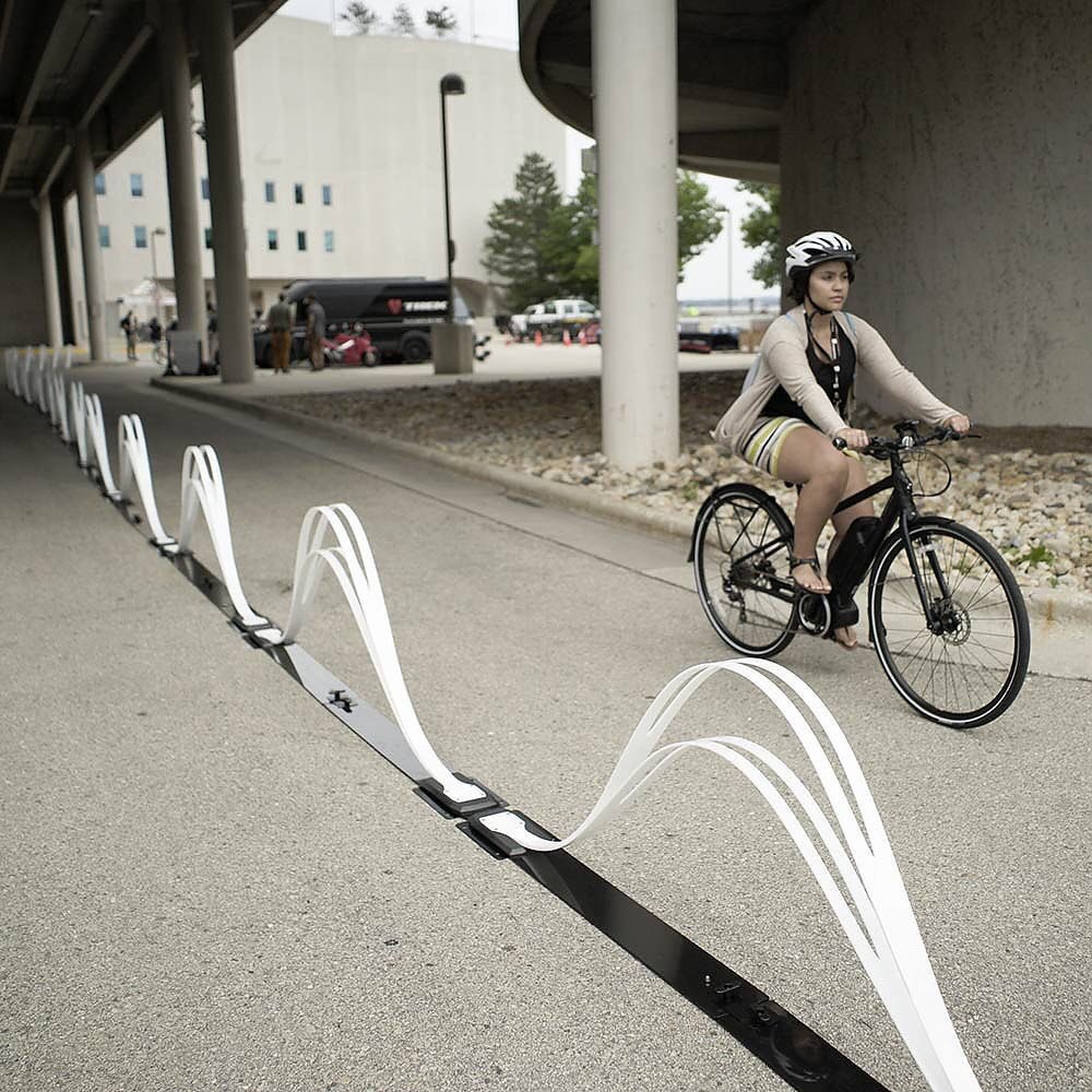 CivicGroup's tweet photo. With more focus on walking and cycling, the Wave Delineator is an ideal solution to provide segregated lanes for bikes, e-Scooters and walkers. Installed in minutes, no tools required @DubCityCouncil @smartdublin @sdublincoco @Fingalcoco @GalwayCityCo @LimerickCouncil @Corkcoco https://t.co/PcrJ2Ciw3X