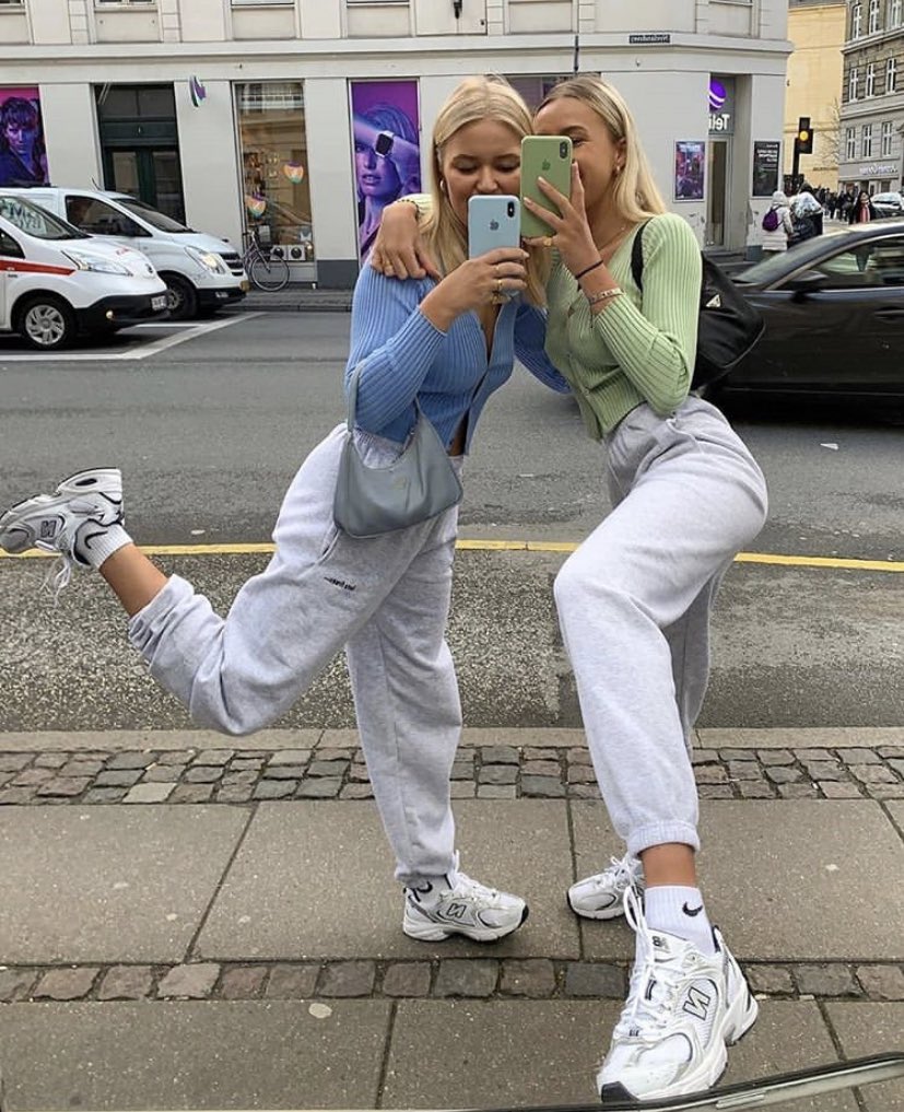 badestoutfit's tweet photo. matching your outfits with your best friend https://t.co/lF5QQXIe7Z