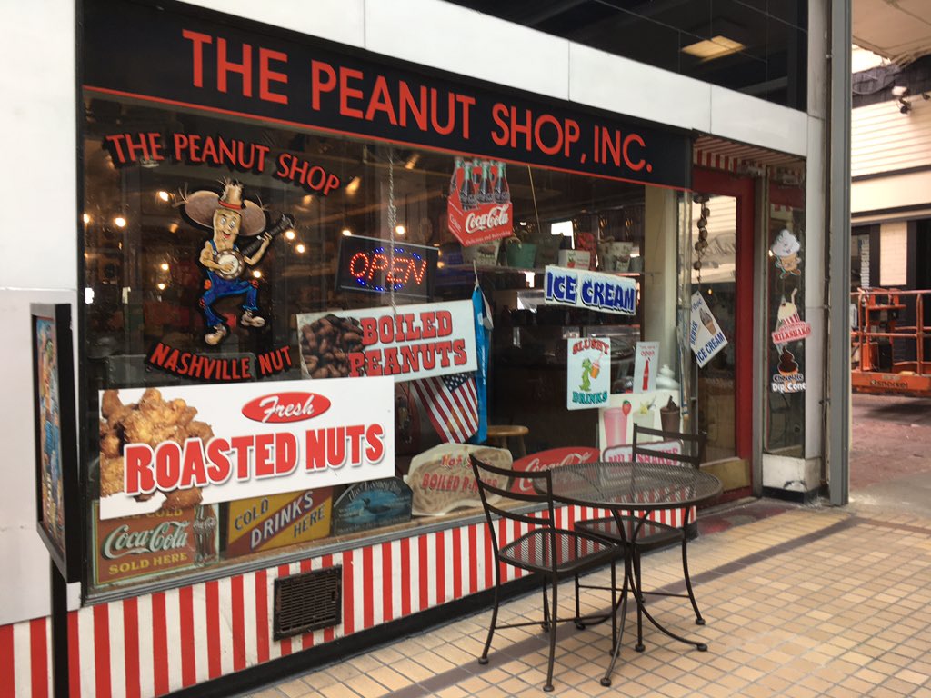 NashArcade's tweet photo. A lot of our friends are back open here in @DwntwnNashville 
🙏 

#LaplayaMexican @JusDawgs @JGumbosTN #ThePeanutShop #PitaPlusGyro https://t.co/DL2iPJYQy0