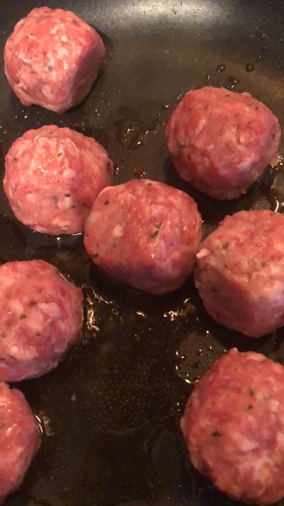 Tonight’s tea, will be topped off with @nowtponcy arrabbiata sauce  - celebrating that I finally got my hands on some!! #pasta #mytea #whatscooking #day47oflockdown #TuesdayMotivation #tuesdayvibes #StayHomeSaveLifes