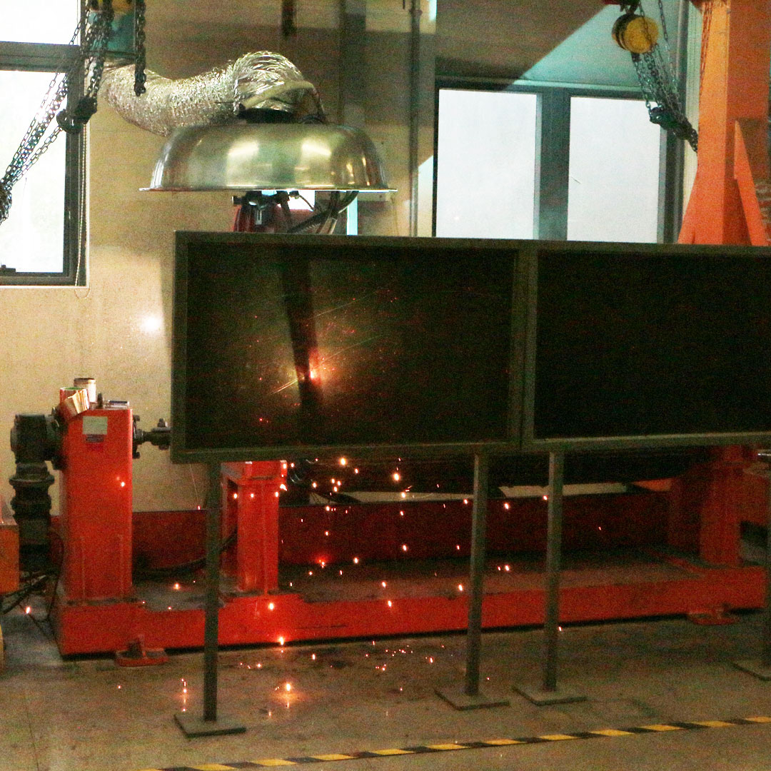 JasicTech's tweet image. In prolong welding test, prototypes are put to work at maximum capacity continously. Normally, one test session lasts for 1-2 months and consumes 750kg of welding wire. All this for making sure our models endure the toughest job conditions. #JASICQuality #JASIC