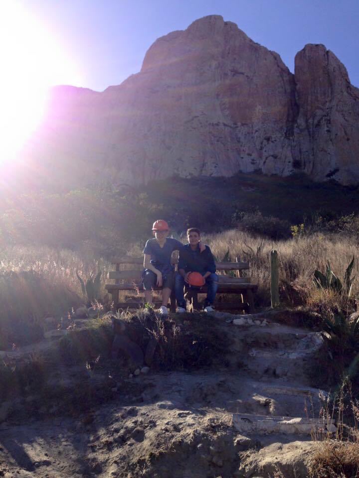 rebo_lily's tweet photo. @UnDestino_emm #viajemosdesdecasa incrementa la cultura, eleva el estado de ánimo, por eso visitamos la belleza de Peña de Bernal #IMSSCultura únete a nuestros viajes comparte alguno @octaviocampa @JosCarloVelzqu1 @MISSHELAREVALO @Haydee58243868 @andycortina_s @CervaLau https://t.co/s20Gg1Omow