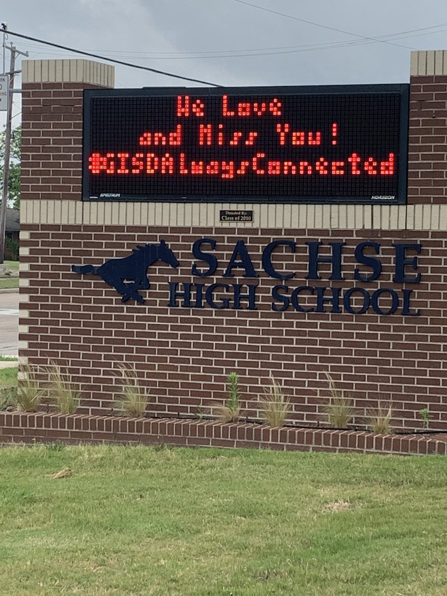 TarrShelly's tweet photo. Picking up Brian’s cap and gown at Sachse High School this afternoon. Congratulations to all of the GISD seniors! #GISDAlwaysConnected https://t.co/hs6PXzQAiX