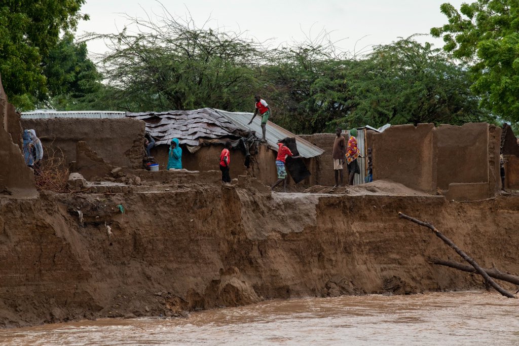 Fathiaabdalla's tweet photo. UNHCR &amp; @refugeeaffairs quickly moved in to relocate &amp; provide shelter to refugees whose homes were destroyed in Kakuma by overflowing rivers due to heavy rains. About 200 families are affected &amp; more risk displacement if the rains continue @UNHCR_Kenya @kahin_ismail @sidchat1 https://t.co/etmCT0QUOa