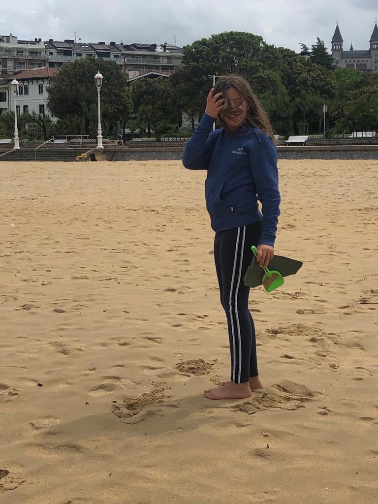 ipostigo's tweet photo. Naya Postigo completed her 5k walk and plastic cleanup today. Thanks for the nomination Elodie Shields. I nominate Roxy Webb, Martha Lee, Lexi Vian, Grace Craker and Ms. Williams #MakeMayMemorable #pioneer5challenge @TrevelyanMiddle @Shields2Andy https://t.co/tXKPWGlGm0