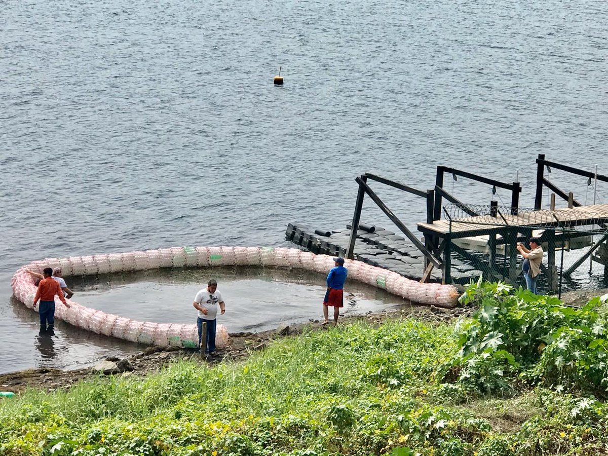 FundaCoate ha instalado la tercera Eco-Borda en el sector de drenaje  de aguas de Santa Rosa y El Cañal, Cantón Planes de la Laguna, jurisdicción de Santa Ana. 
Se espera que retenga más de 50 libras de desechos sólidos que son arrastrados después de cada lluvia.